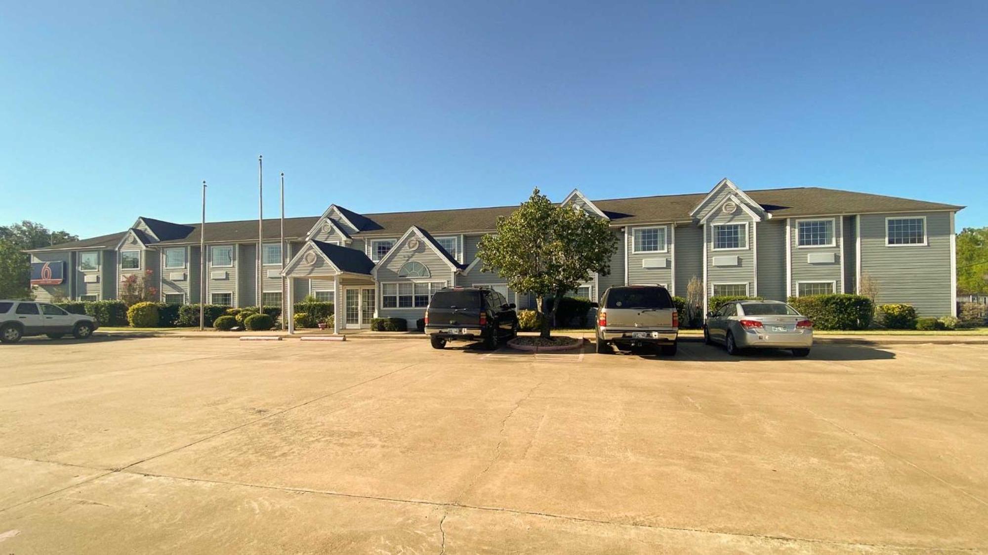 Motel 6 Mcalester Ok - South Exterior photo
